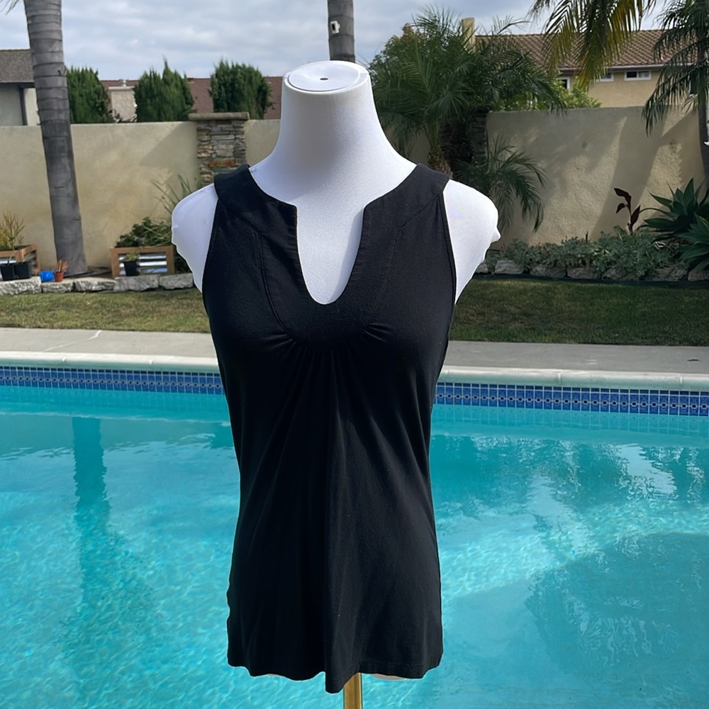 Ann Taylor black sleeveless, pullover, V-neck blouse | Size XS